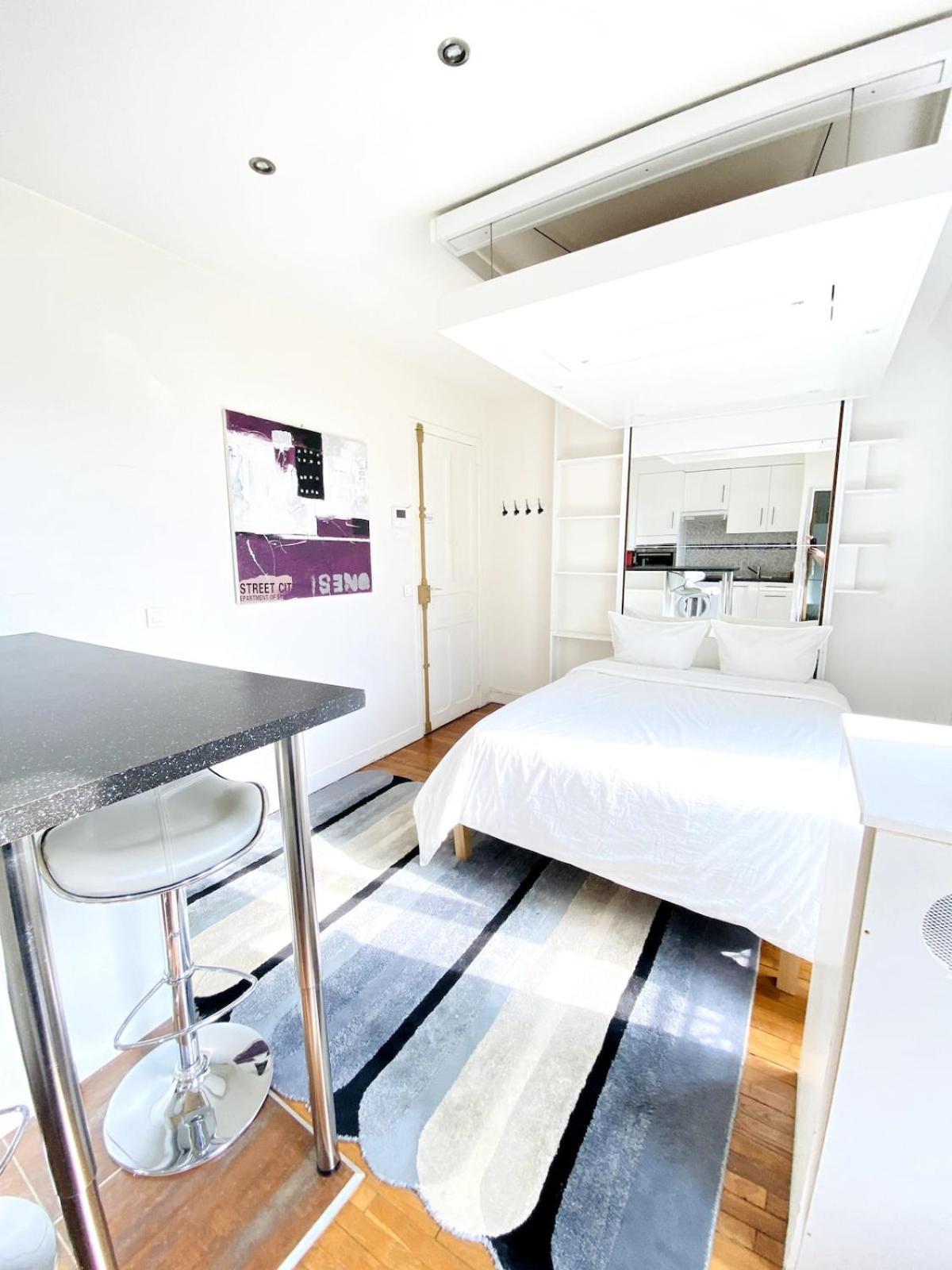 Paris Eiffel Studio Extérieur photo